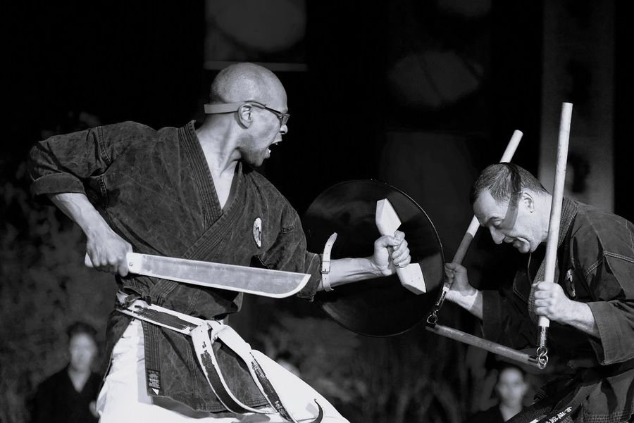 Démonstration de kobudo, armes traditionnelles d'Okinawa